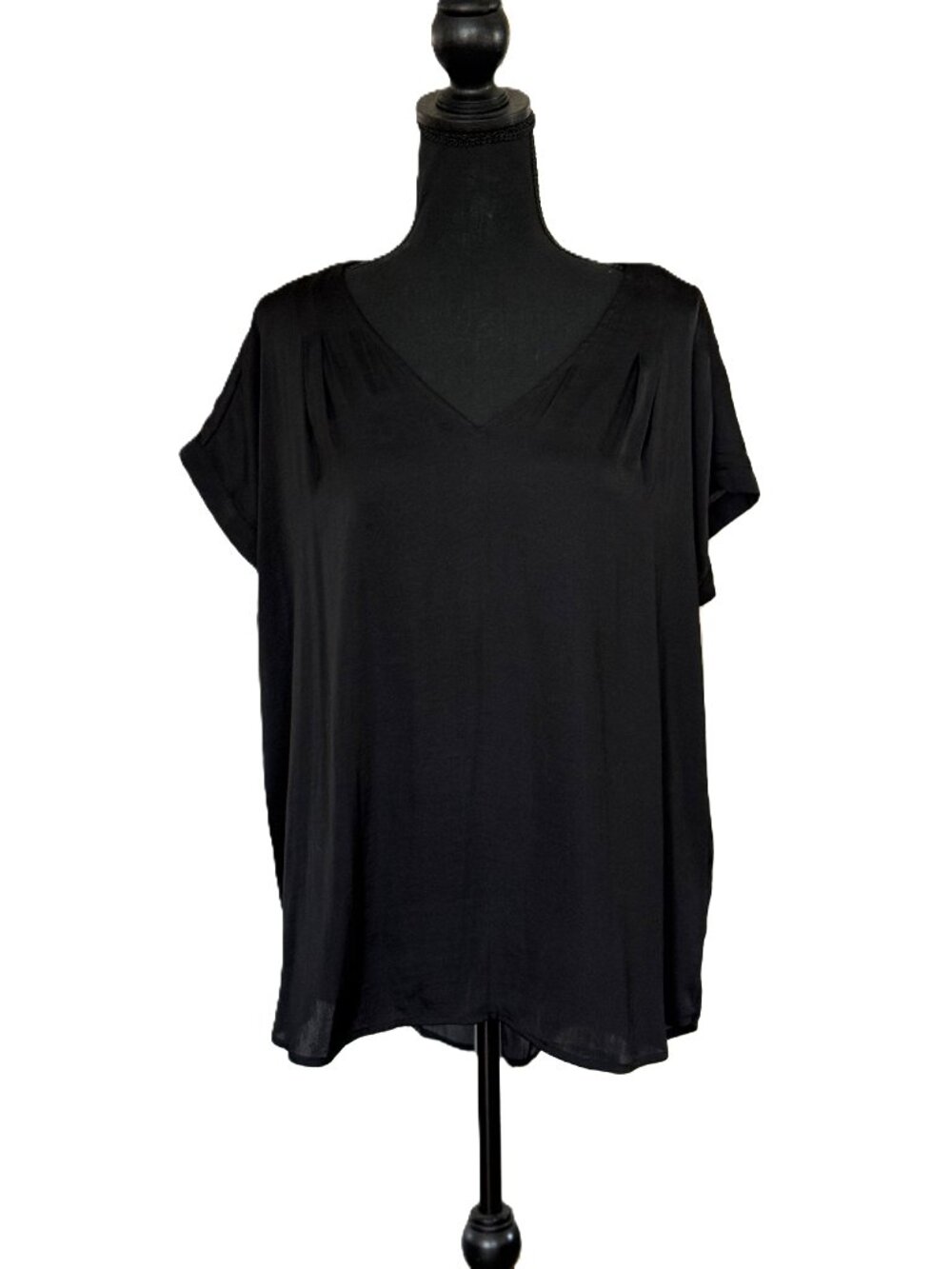 Simply Vera Vera Wang | Women's Black Satin V Neck Blouse | XL